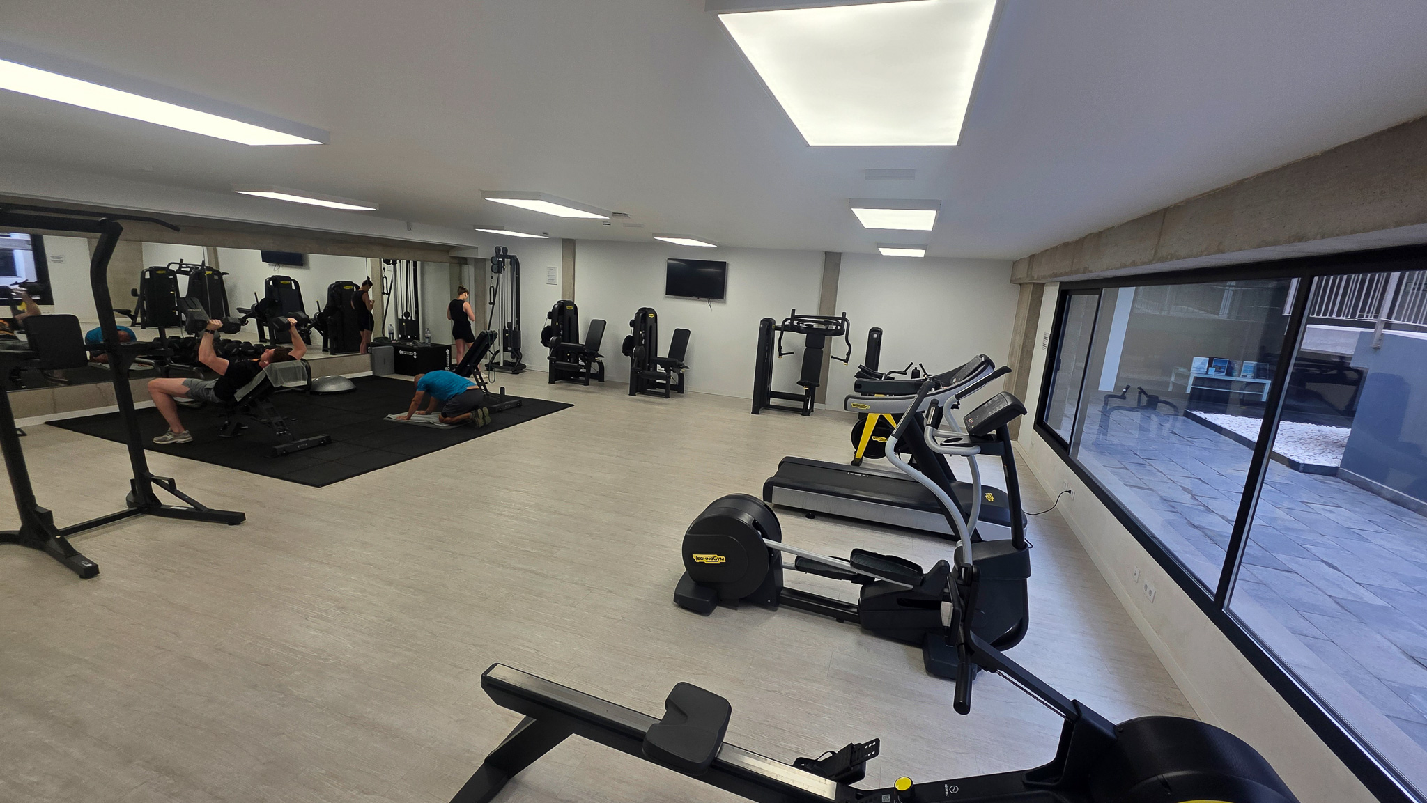 Esmeralda Resorts - Gimnasio - 02